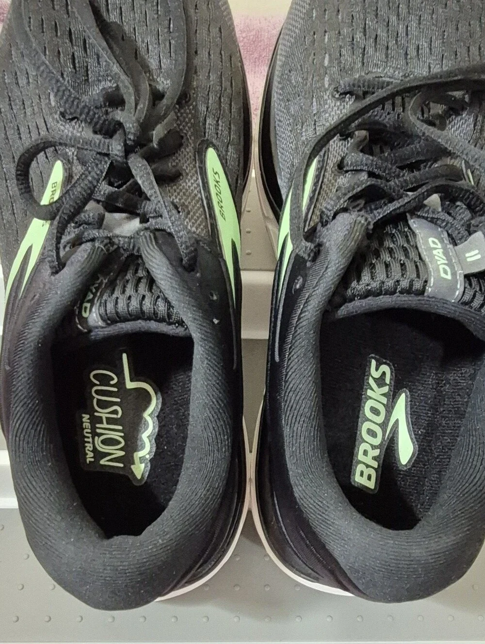 Brooks dyad 11